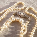 Perlenkette 49,5cm. 750 Goldverschluss mit Diamanten
