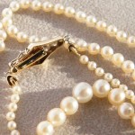Perlenkette 49,5cm. 750 Goldverschluss mit Diamanten