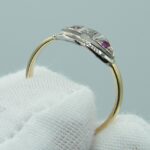 Antiker Gold Art Déco Art Ring mit Diamant und Rubine 