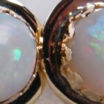Ohrstecker aus 585/- Gold mit wunderschönen weißen Opalen