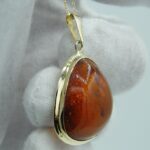 Bernstein Goldanhänger aus 333 Gold