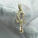 Ankh Kreuz aus 750 Gold mit natürlichen Diamanten - Handarbeit
