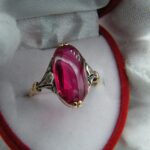 Art Deco Ring aus Gold 585 - Platin mit einem Rubin Cabochon