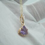 Goldanhänger aus 585 Rosegold mit einem Ametyst 