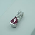 Weißgold 585 Anhänger mit einem natürlichen Rubin