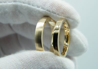 Eheringe - gewölbt längstmattiert und fast flach poliert