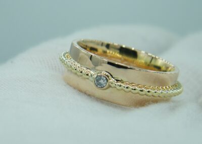 Witwenring mit Diamant und Kugelring aus 585 Gold - zwei zusammengeschmolzene Ringe