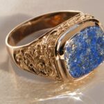 Massiver Herrenring Signet aus 750 Gelbgold mit Jaspis.