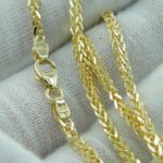 Elegantes Collier aus Gelbgold 4 Kant