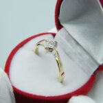 Exklusiver 585er Goldring mit natürlichem Diamanten