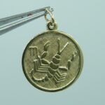 Skorpion Anhänger aus 585 massiv Gelbgold